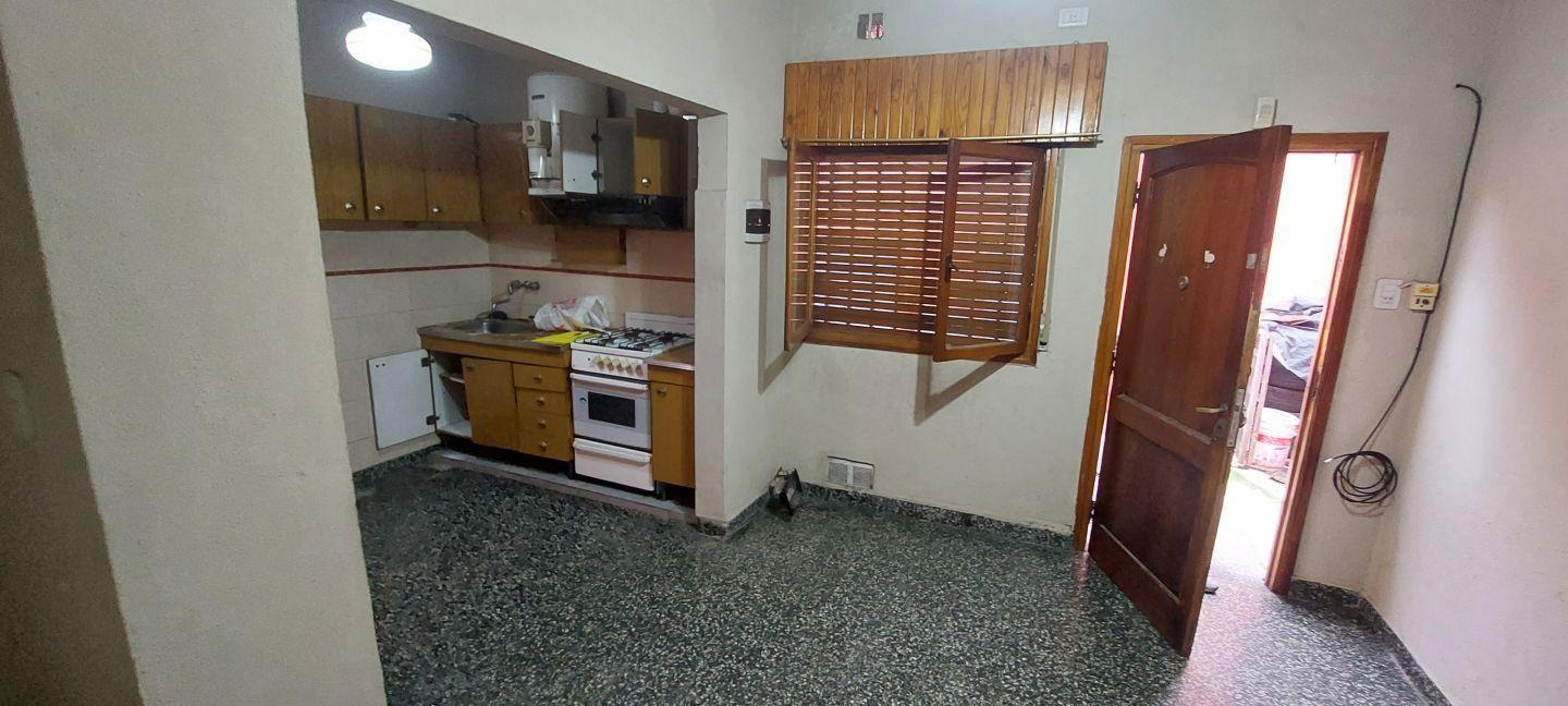 Foto de Tipo Casa Interno, Planta Baja, 2 Amb. !, imagen 2