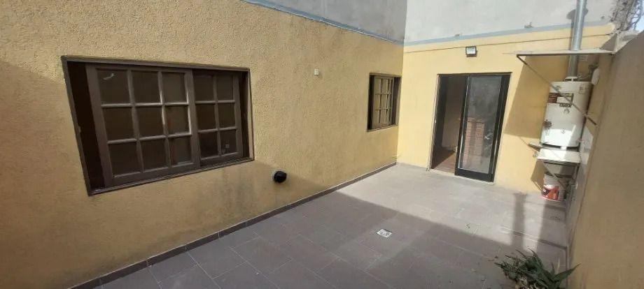 Foto de Muy Buen Dpto. Tipo Casa P.B. con Patio !, imagen 5