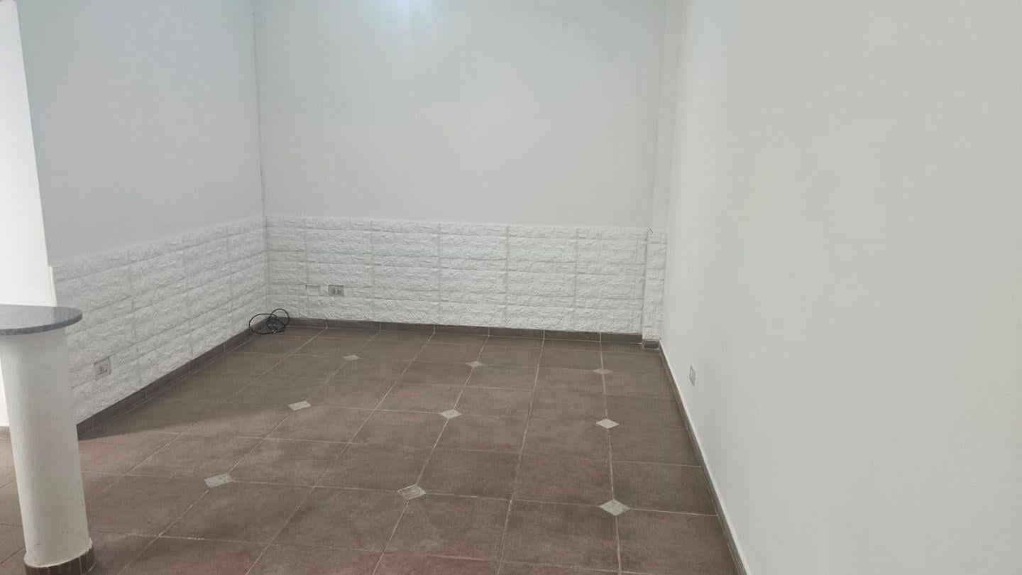 Foto de Muy Lindo Depto. de 2 Amb. en Planta Baja, Contra-Frente !, imagen 3