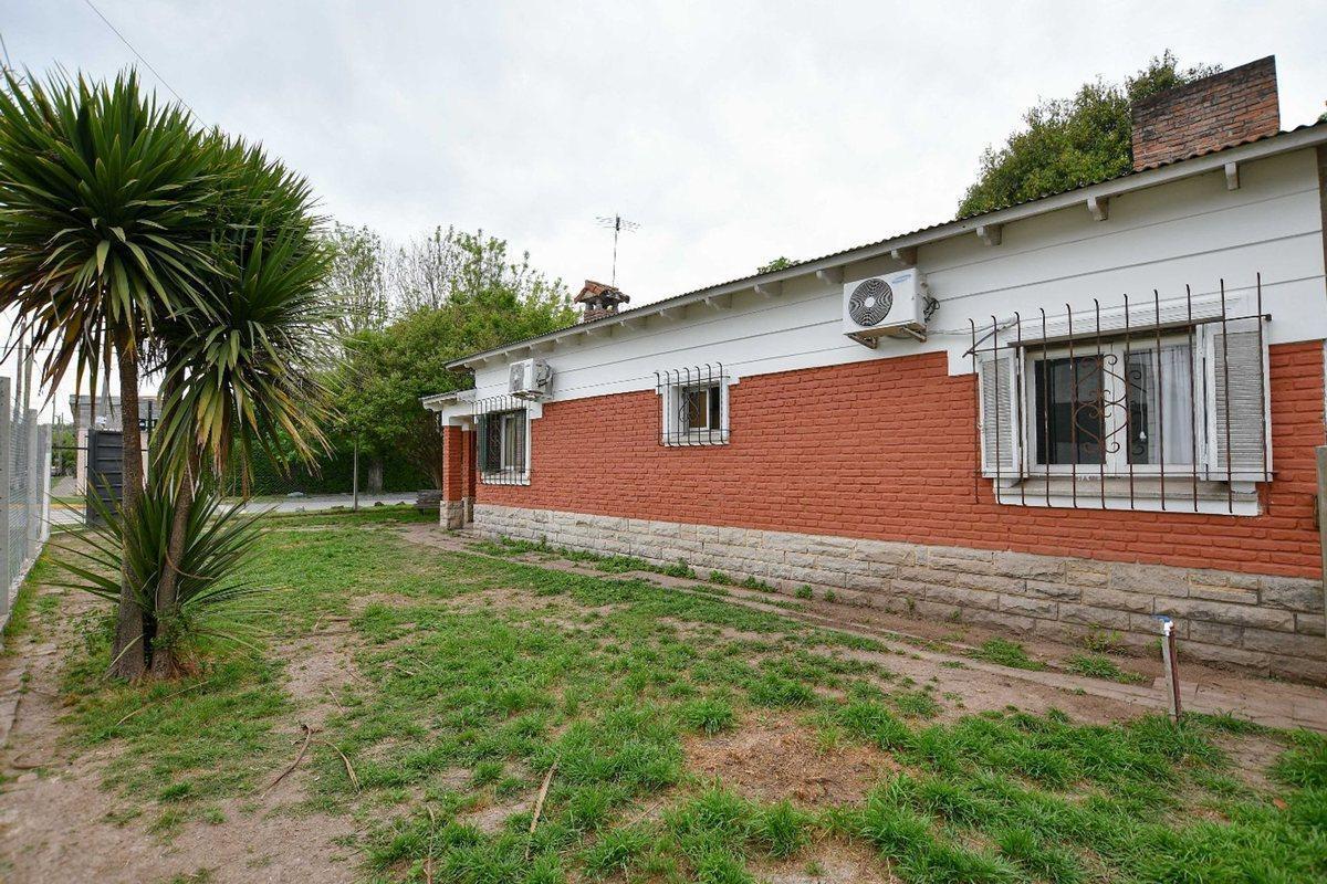 Casa en Venta Villa Elisa 3 Dorm. 5