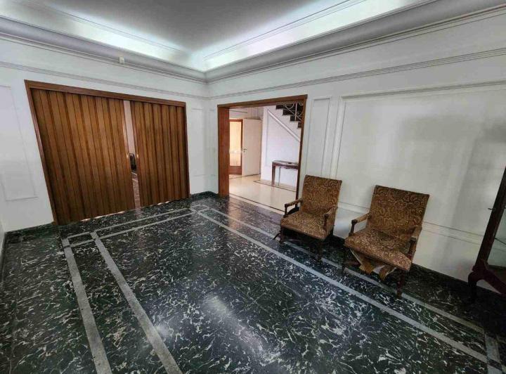 Casa venta La Plata 5 dormitorios cochera y pileta 2