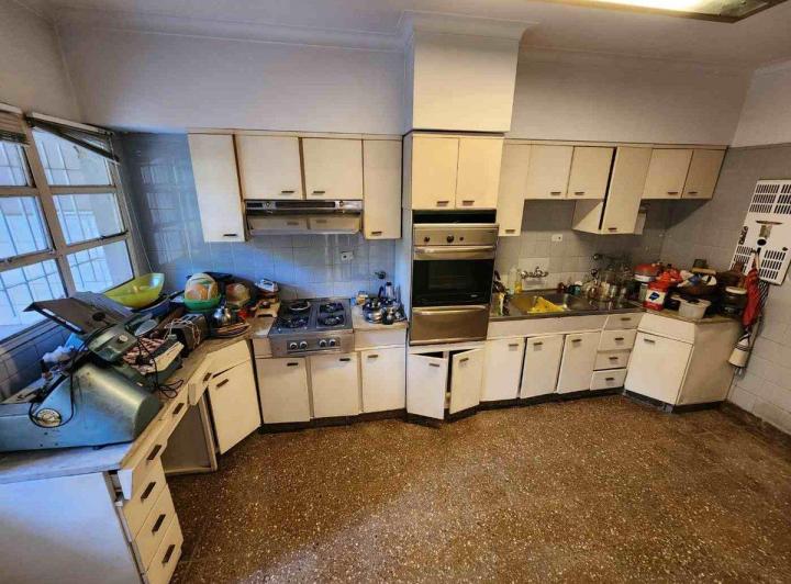 Casa venta La Plata 5 dormitorios cochera y pileta 4