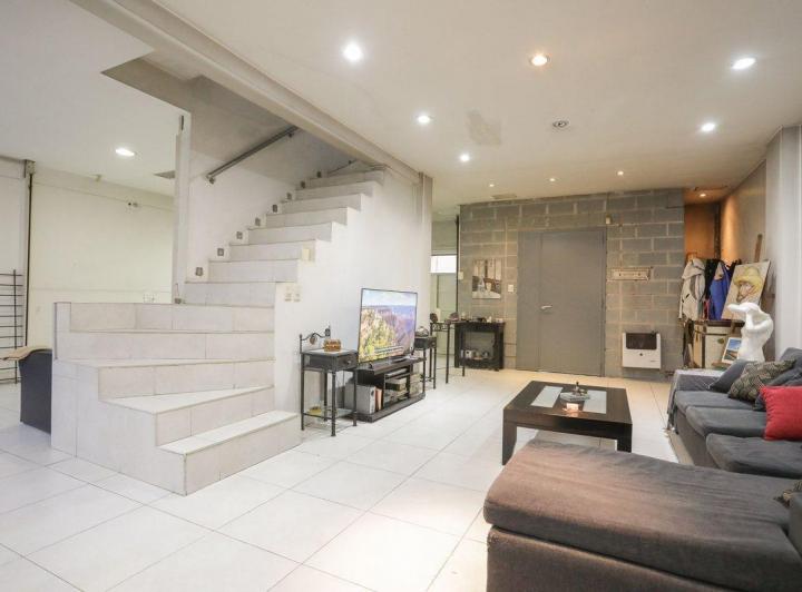 CASA VENTA POMPEYA 5 AMBIENTES QUICHO, 4 COCHERAS 5