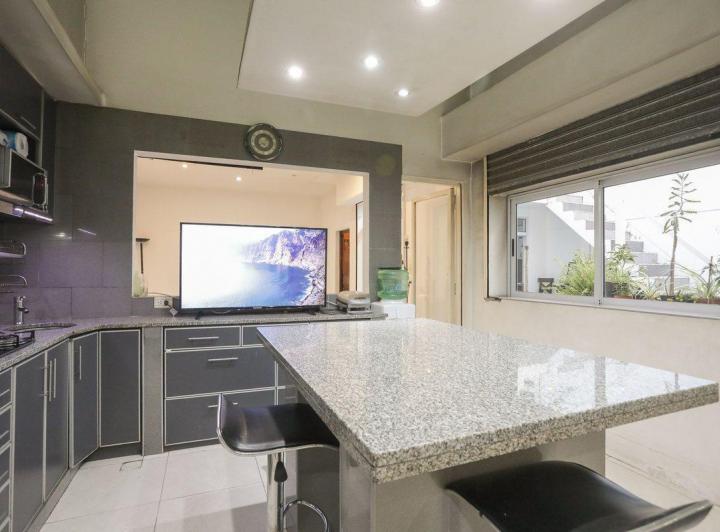 CASA VENTA POMPEYA 5 AMBIENTES QUICHO, 4 COCHERAS 2