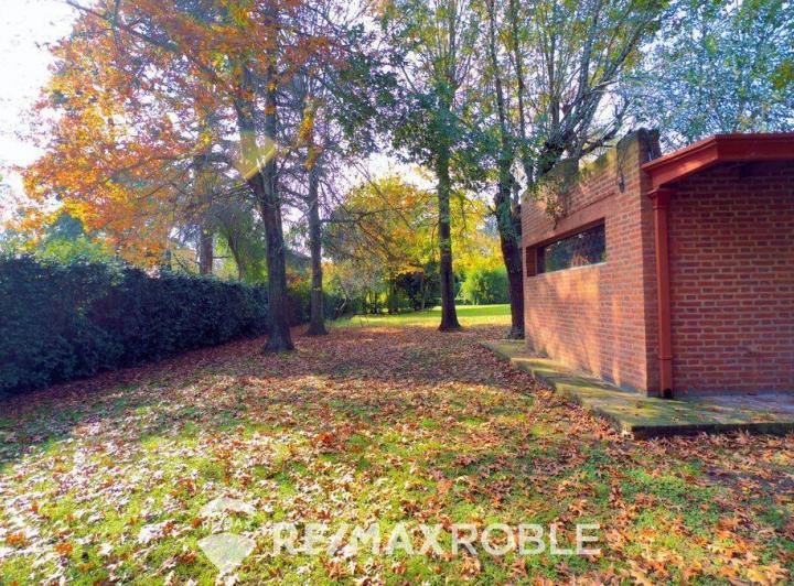 Casa en venta Villa Elisa 4 dormitorios Pileta 5