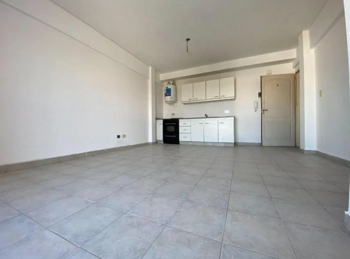 DEPARTAMENTO EN ALQUILER EN MORON 2 AMBIENTES 3