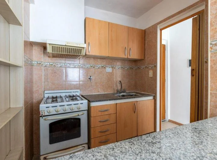 DEPARTAMENTO ALQUILER LA PLATA 2 DORMITIOS COCHERA 3