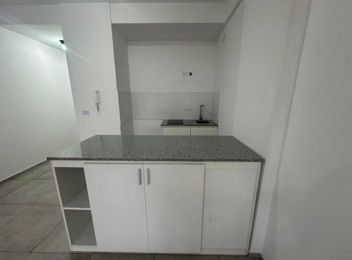 MONOAMBIENTE EN ALQUILER LA PLATA 5