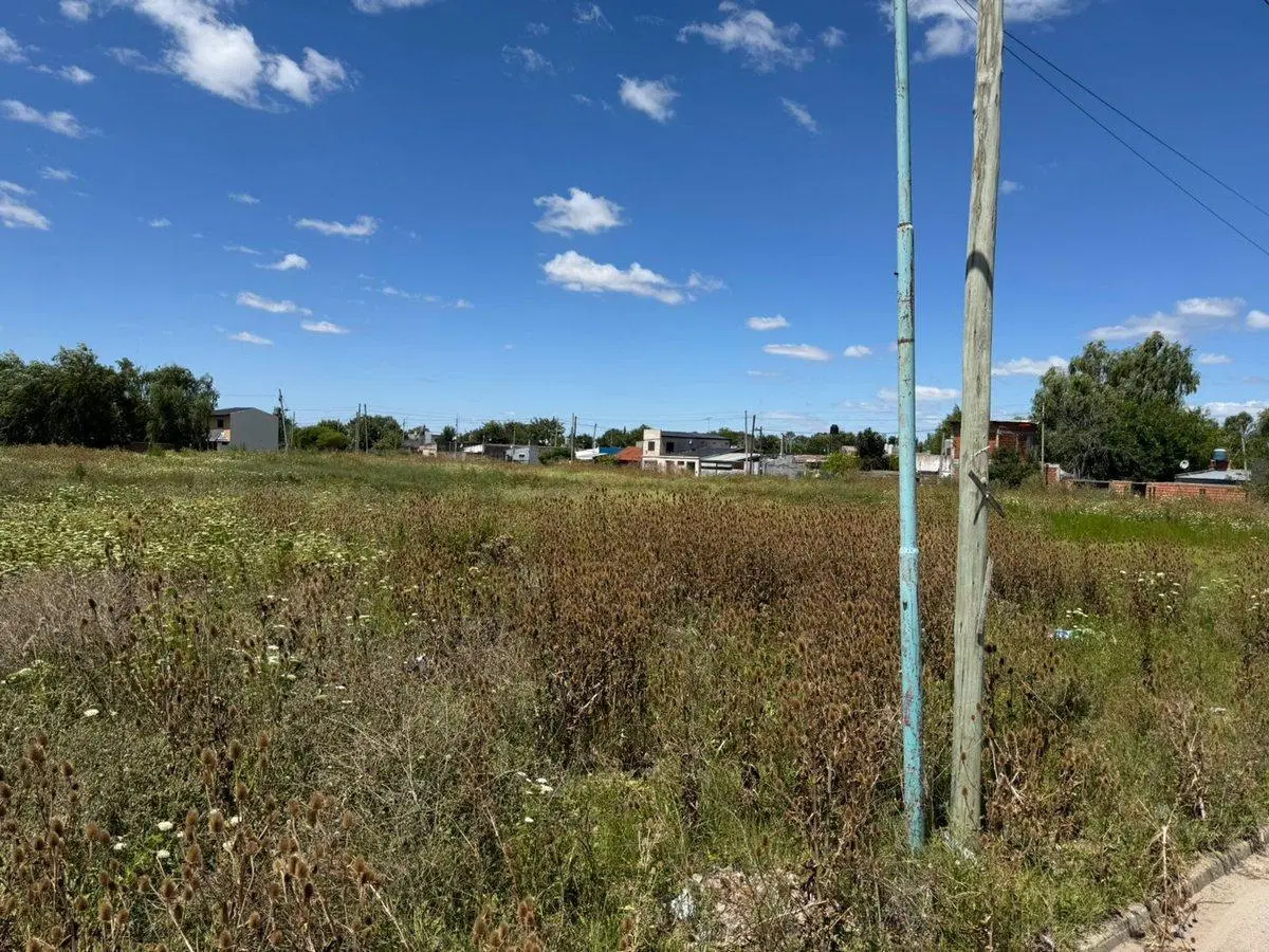 LOTE EN VENTA BERISSO 4690 M2 2