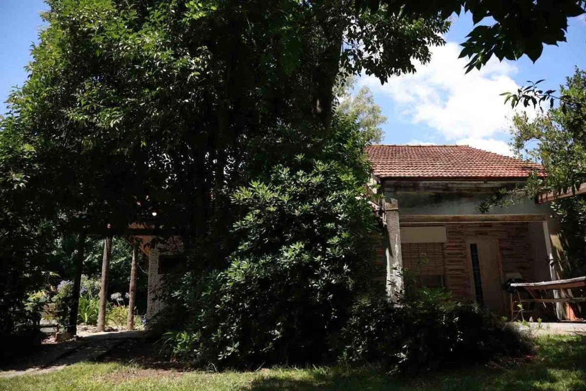 Lote en venta en City bell con pileta 2