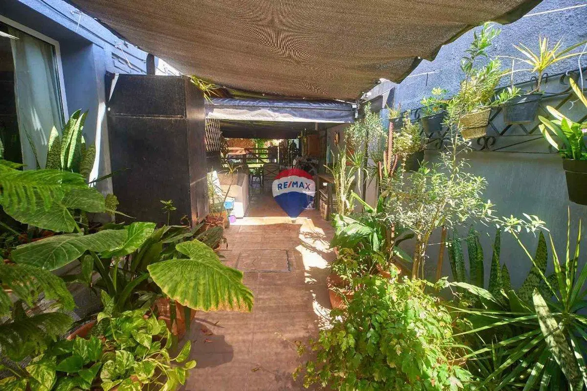 CASA EN VENTA EN BERAZATEGUI PARQUE 6 amb 3