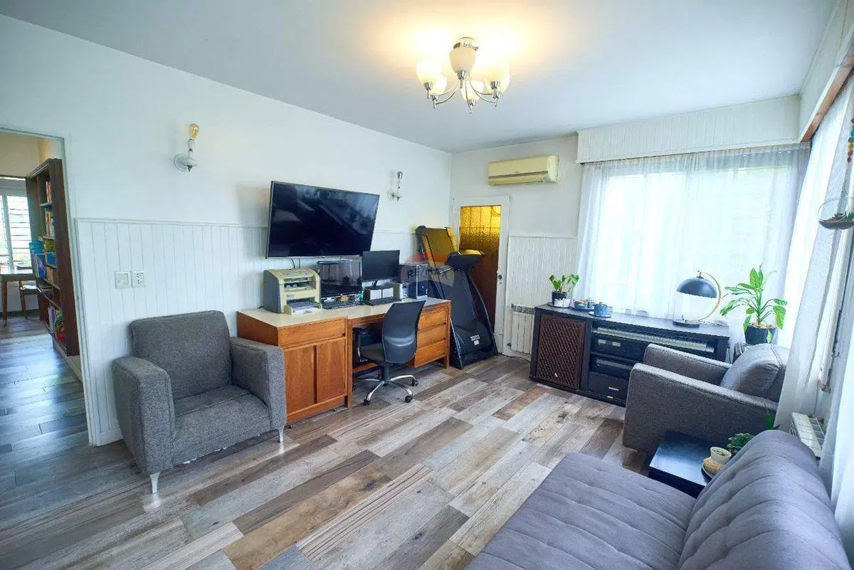 CASA EN VENTA QUILMES 5 ambientes terraza 5