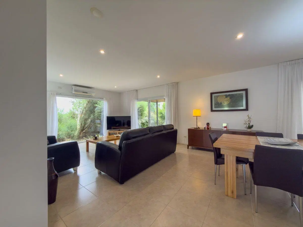 CASA EN VENTA BARRIO EL MIRADOR 6 DORMITORIOS 5
