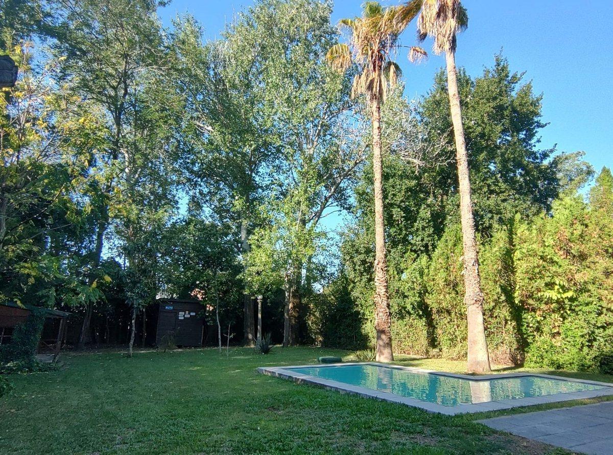 CASA EN VENTA CITY BELL 2 DORMITORIOS PILETA
