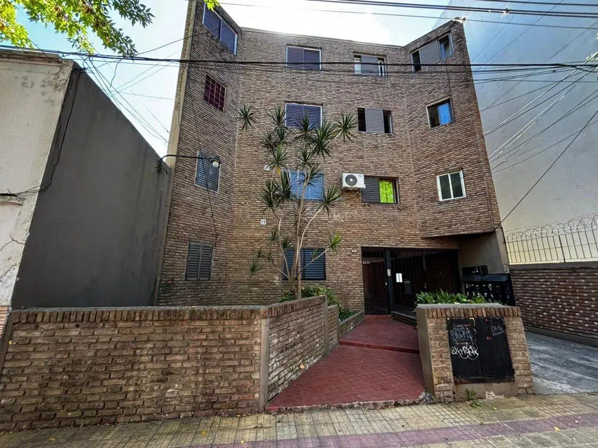 DEPARTAMENTO TIPO DUPLEX EN VENTA LA PLATA 4
