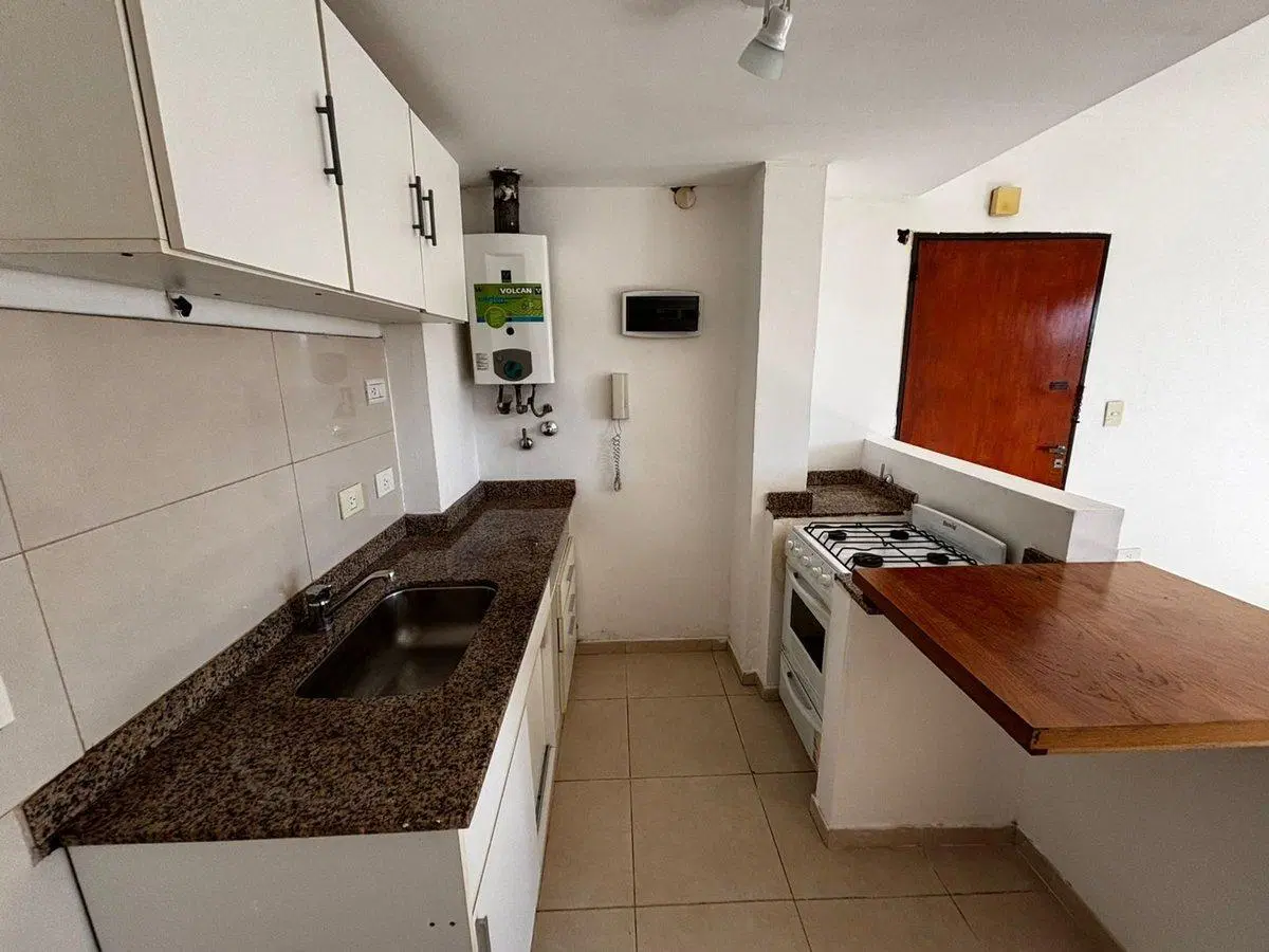 DEPARTAMENTO TIPO DUPLEX EN VENTA LA PLATA 2