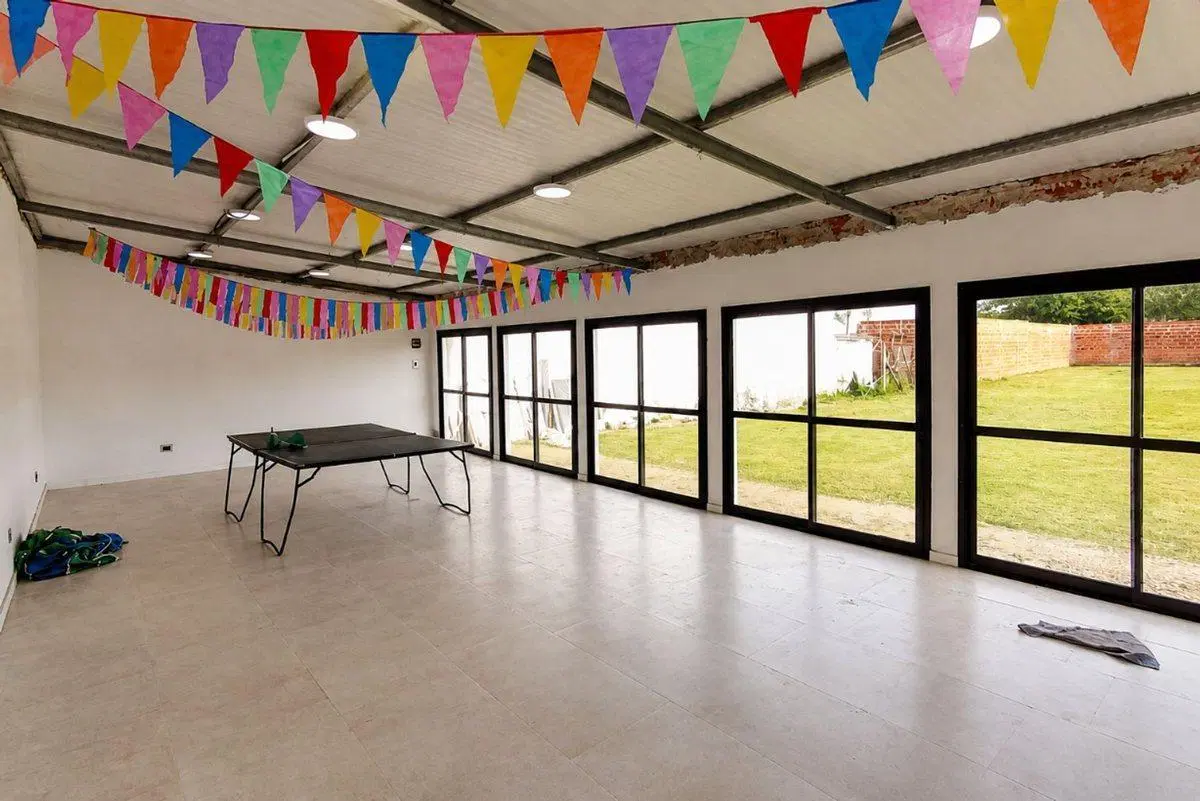 QUINTA EN VENTA LA PLATA CON SALON MULTIUSOS 2
