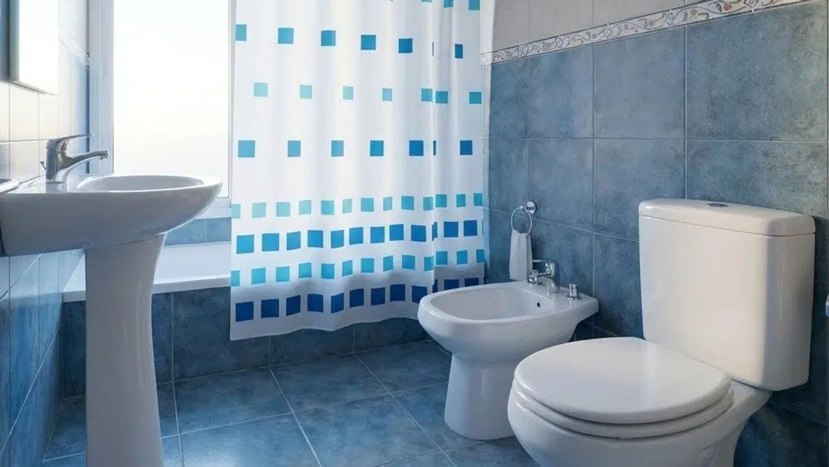 CASA EN VENTA CITY BELL 3 DORMITORIOS 4