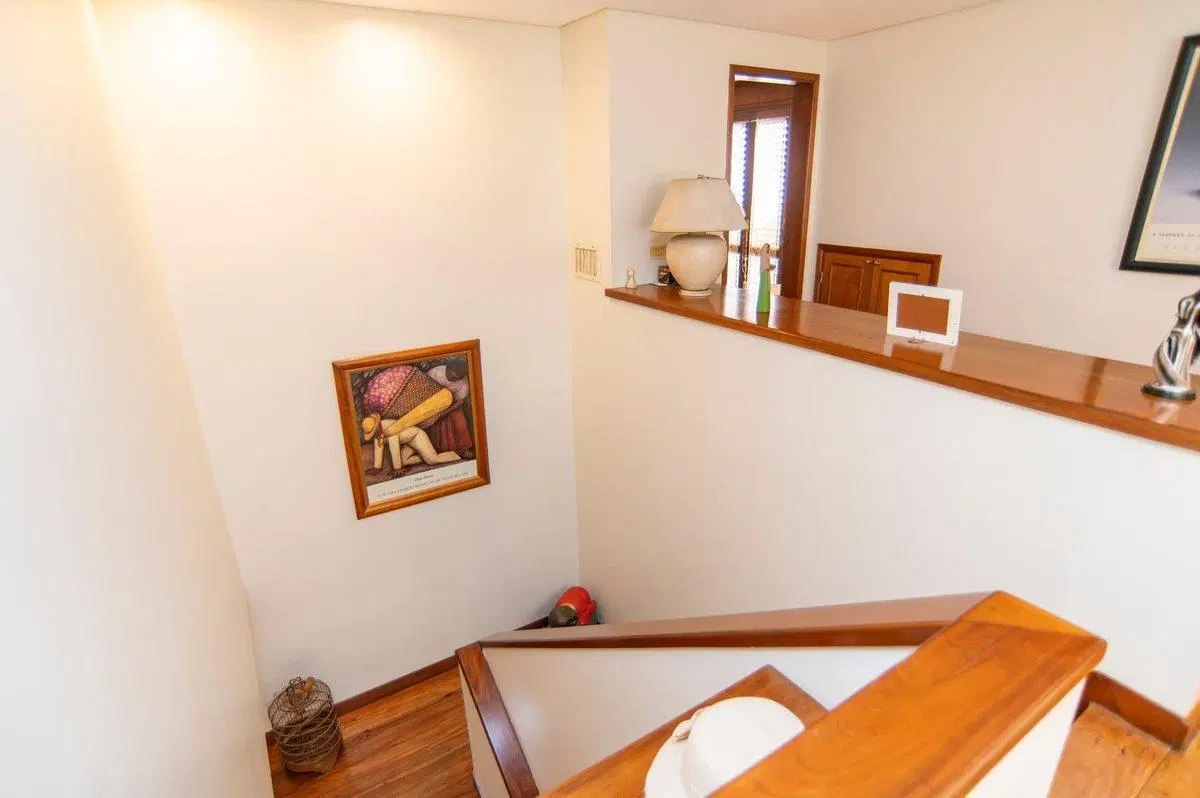 CASA EN VENTA EN LA PLATA 4 DORMITORIOS PILETA 4
