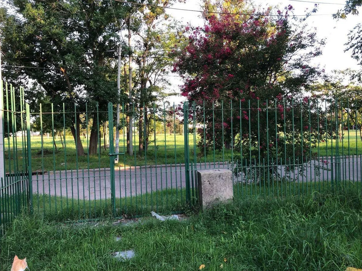 CASA EN VENTA GONNET 2 DORMITORIOS 3