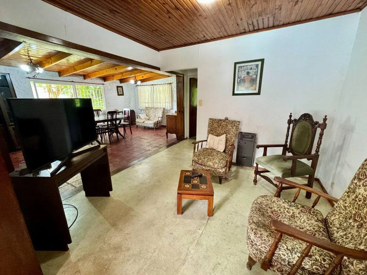 CASA VENTA CITY BELL 2 DORMITORIOS 4