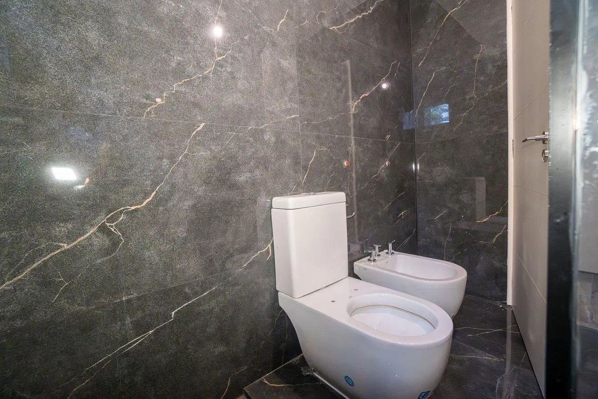 Casa en venta a estrenar 3 dormitorios. City Bell. 2