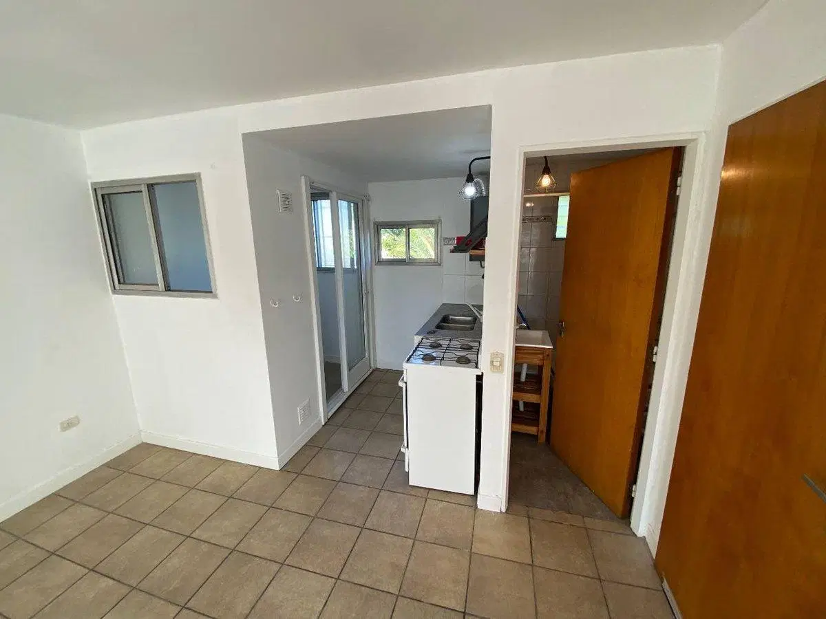 DEPARTAMENTO EN VENTA TOLOSA APTO BANCO 3