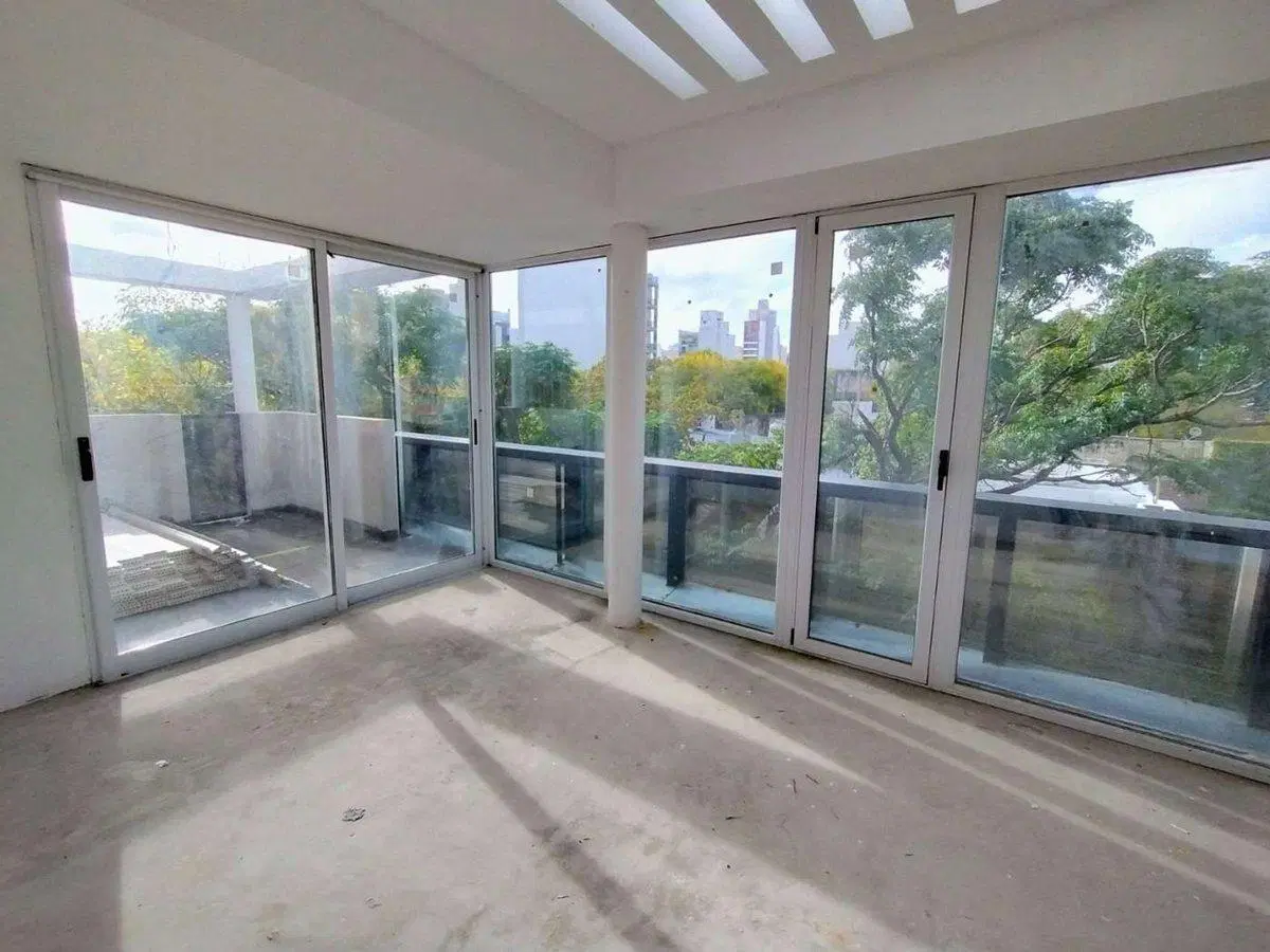 Edificio de oficinas. Venta La Plata. 2 cocheras 5
