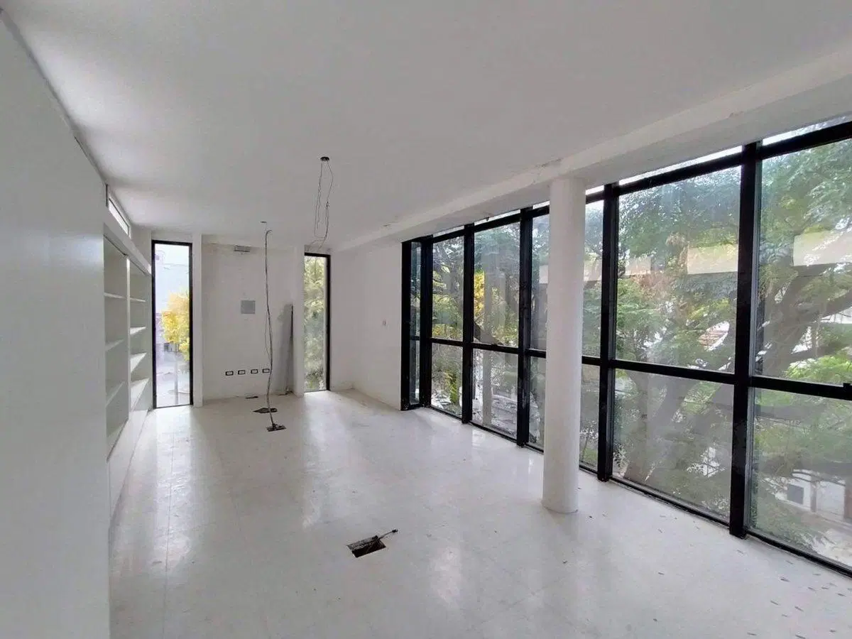 Edificio de oficinas. Venta La Plata. 2 cocheras 3