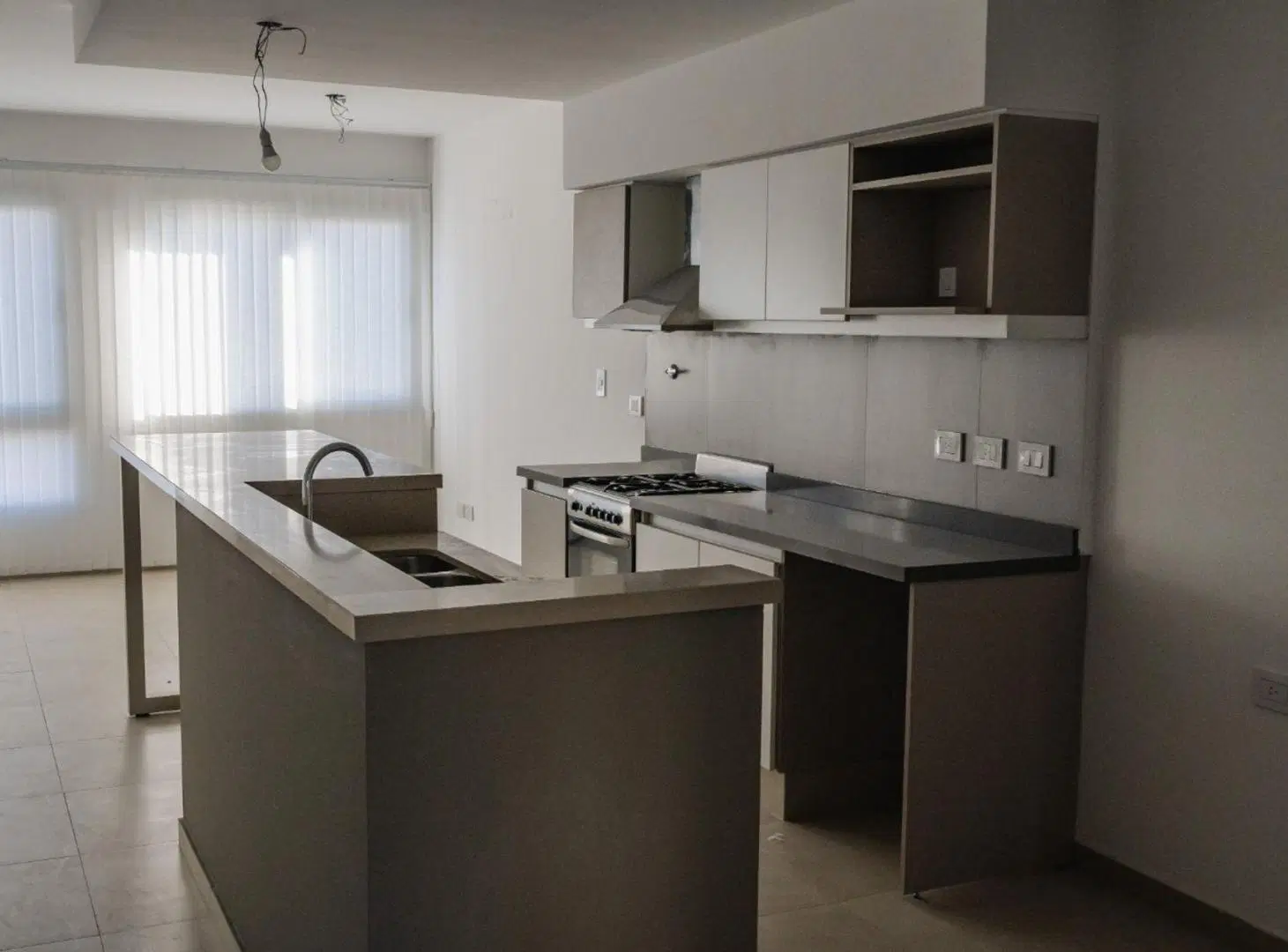 DEPARTAMENTO EN VENTA EN CABALLITO DE 4 AMBIENTES 4