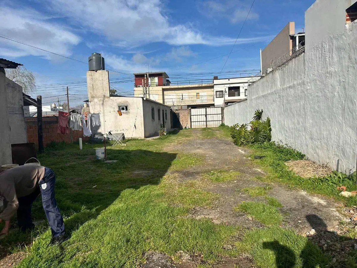 CASA EN CONSTRUCCIÓN EN VENTA LA PLATA 4