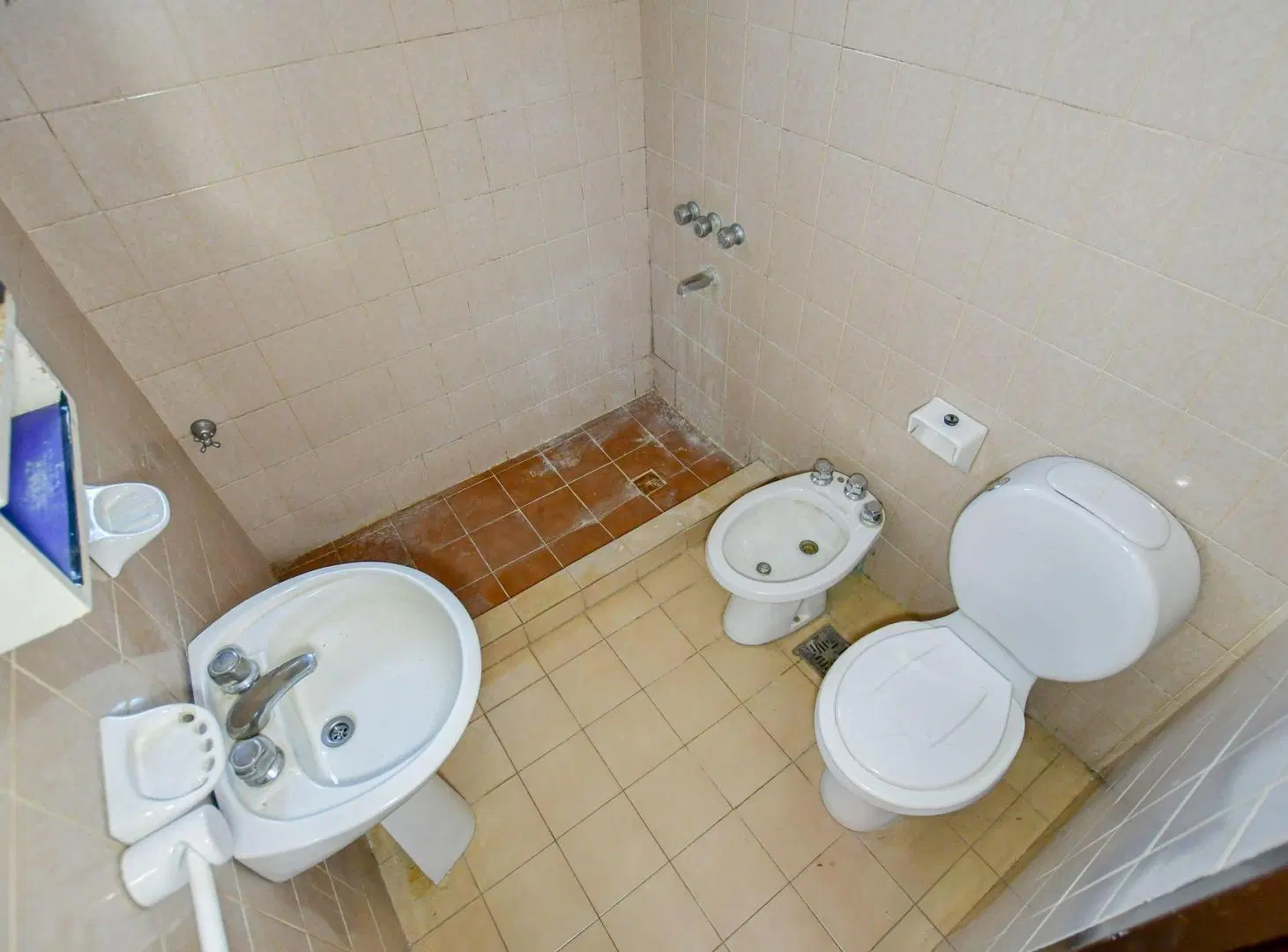 DEPARTAMENTO VENTA LA PLATA 2 DORMITORIOS COCHERA 2