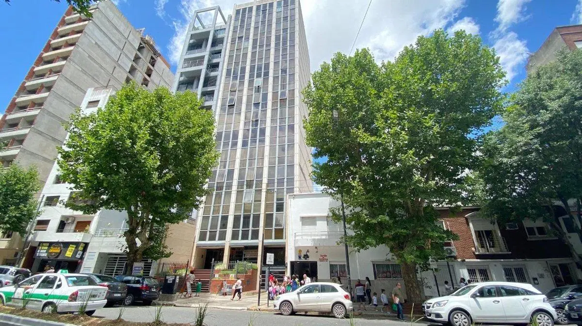 OFICINA EN VENTA LA PLATA AMUEBLADA TRIBUNALES 5