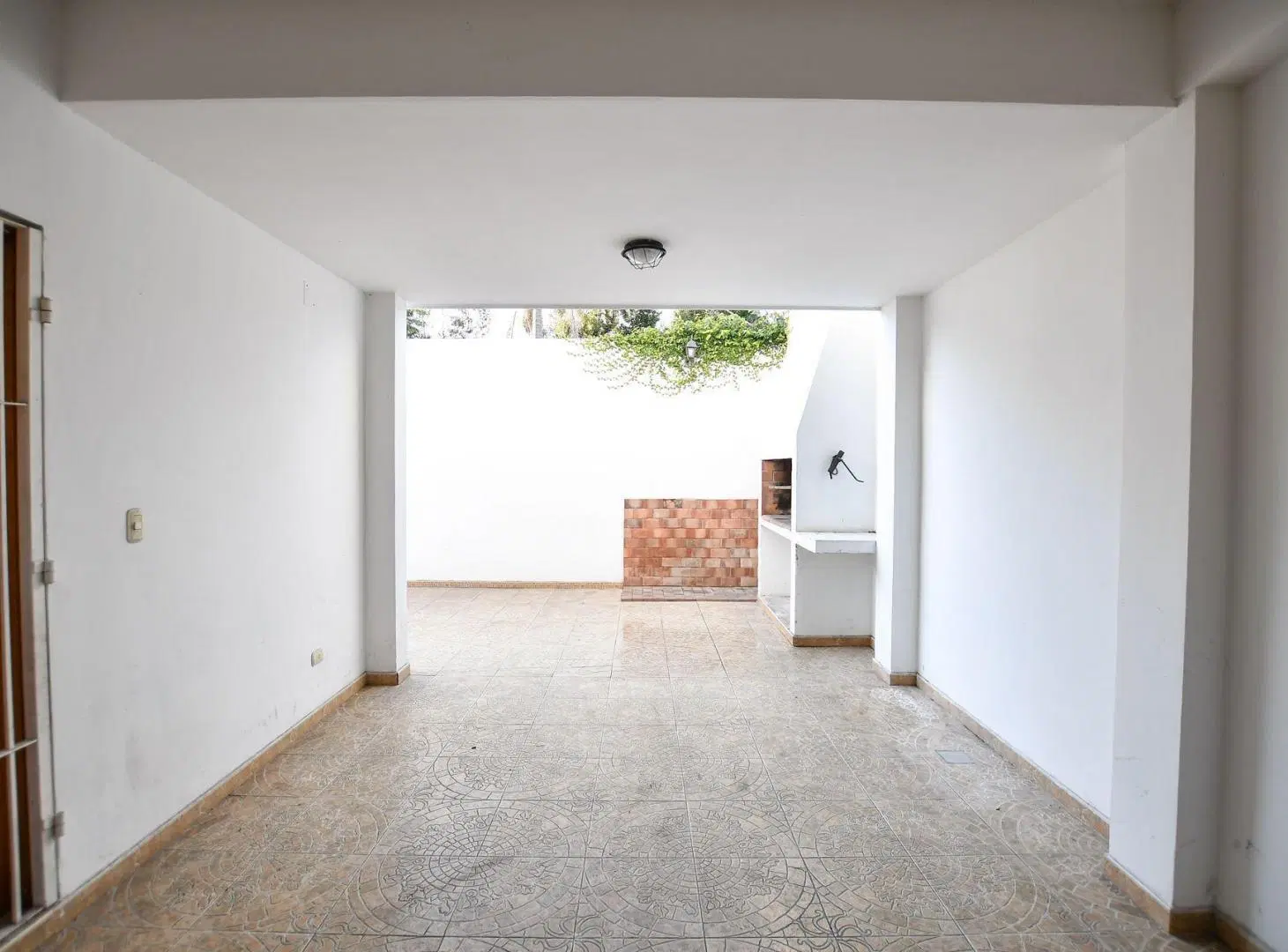 CASA  VENTA TOLOSA 3 DORMITORIOS PATIO APTO BANCO 3