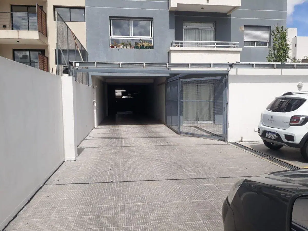 COCHERA EN VENTA LA PLATA 3