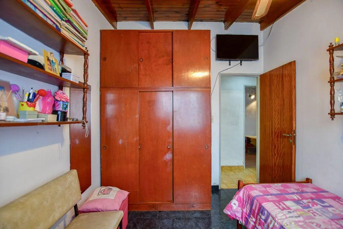 PH EN VENTA LA PLATA 4 DORMITORIOS CON COCHERA 4