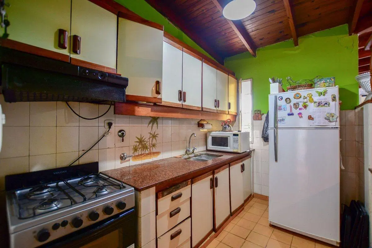 PH EN VENTA LA PLATA 4 DORMITORIOS CON COCHERA 2