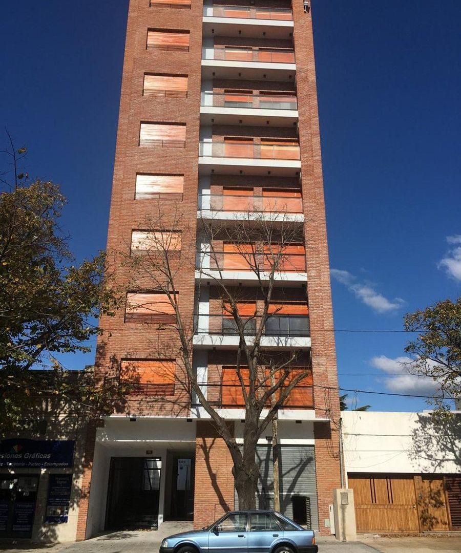 COCHERA CUBIERTA EN VENTA LA PLATA SUBSUELO