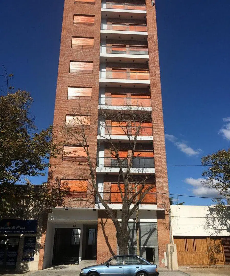 COCHERA CUBIERTA EN VENTA LA PLATA SUBSUELO 2