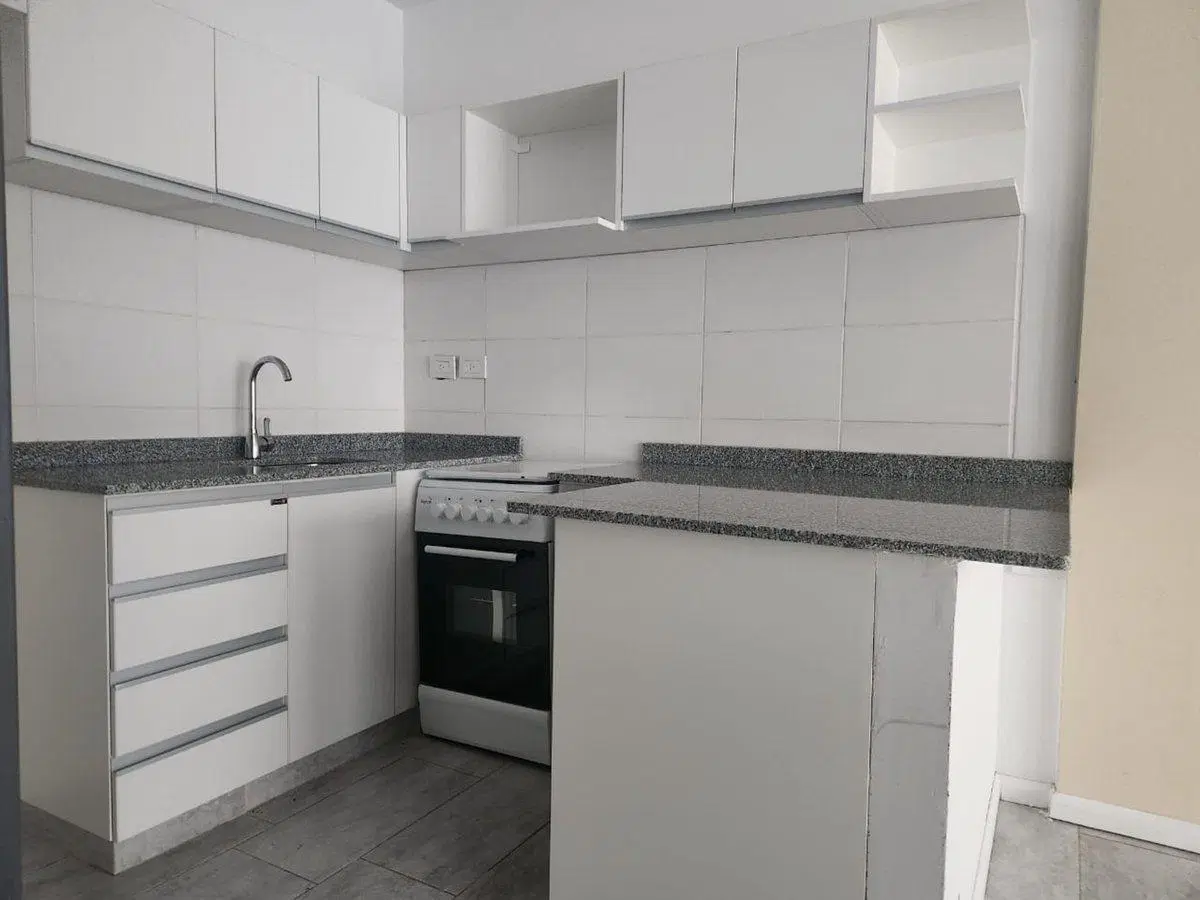 DEPARTAMENTO EN VENTA EN SAN CRISTOBAL 1 AMBIENTE 2