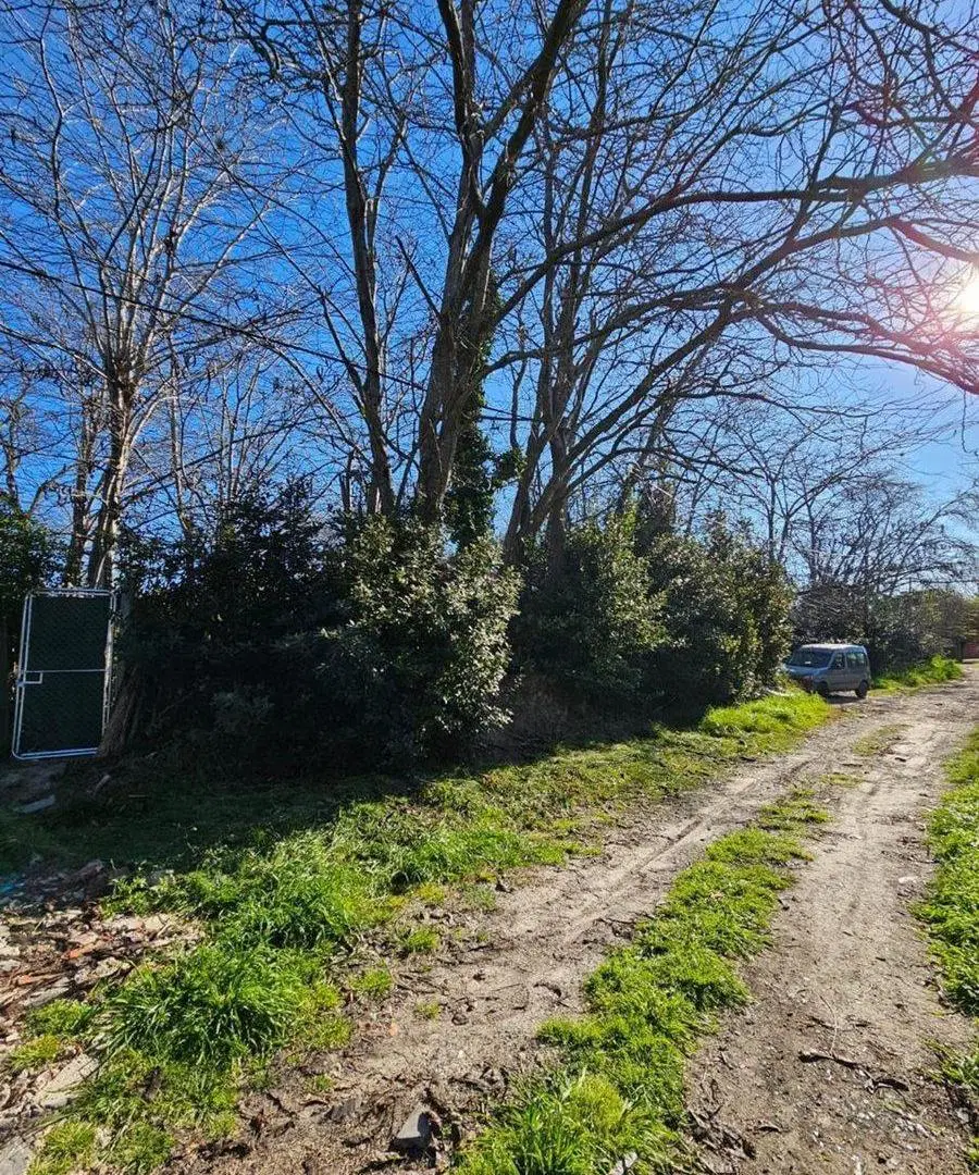 LOTE EN VENTA CITY BELL ENTRE CAMINOS 4