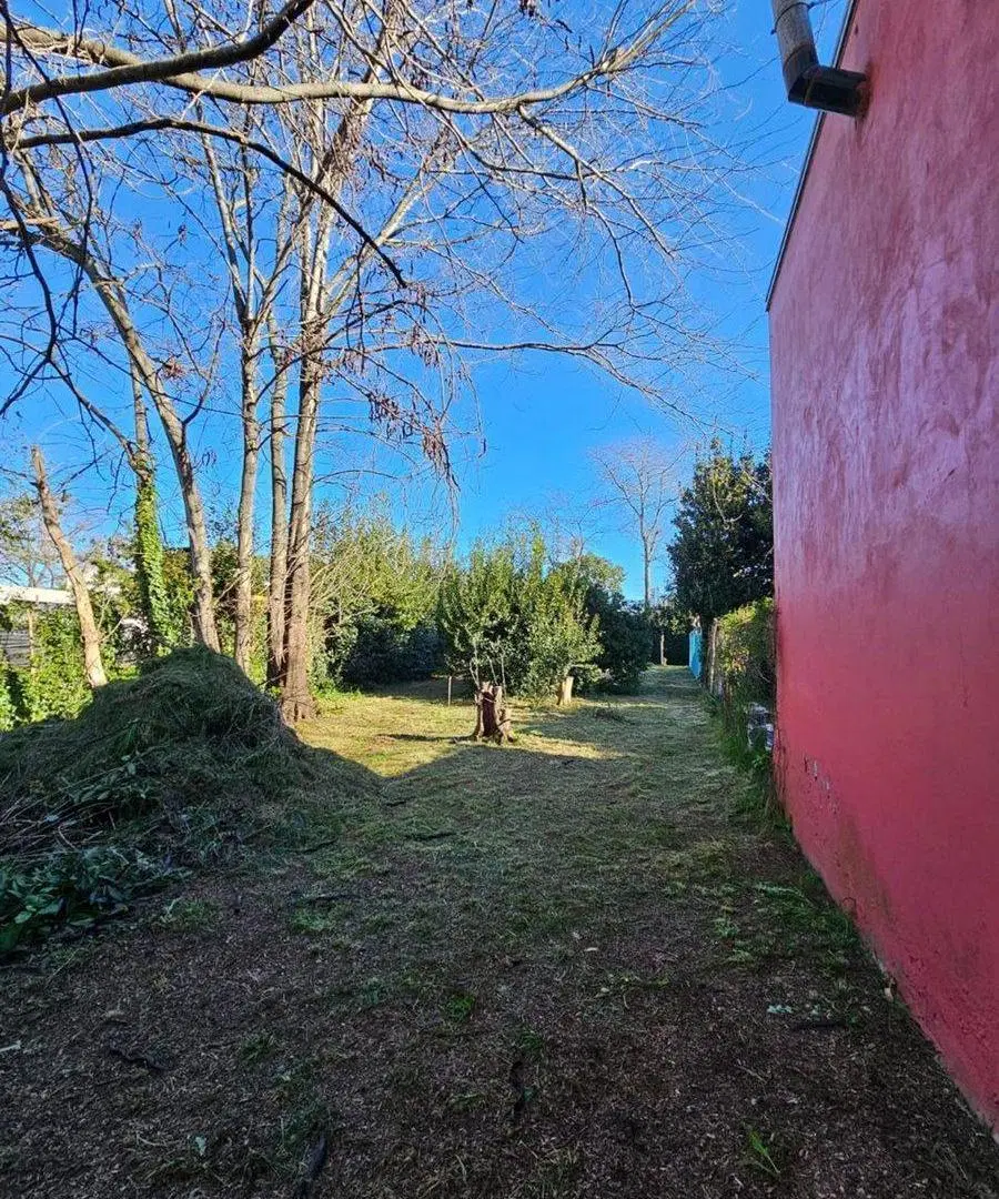 LOTE EN VENTA CITY BELL ENTRE CAMINOS 8