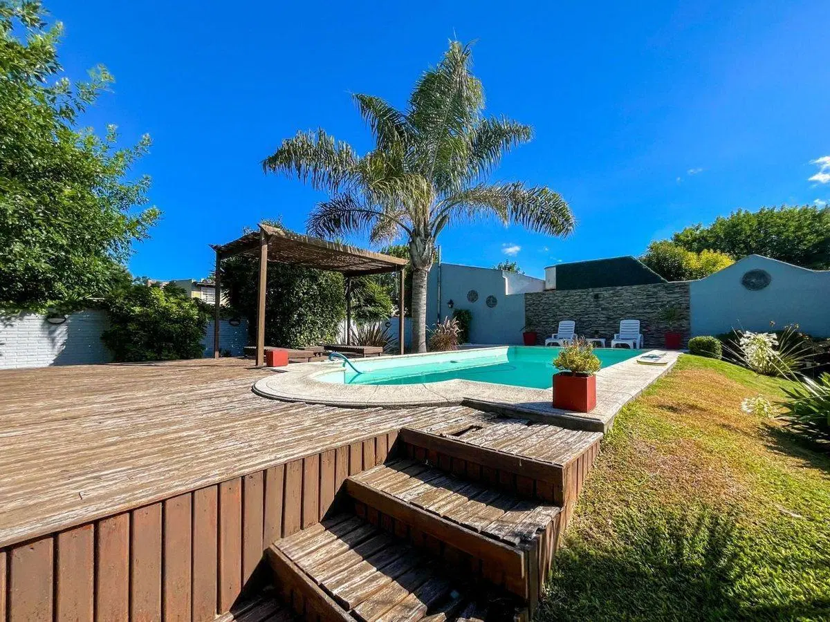 CASA EN VENTA PUNTA LARA 3 DORMITORIOS 3