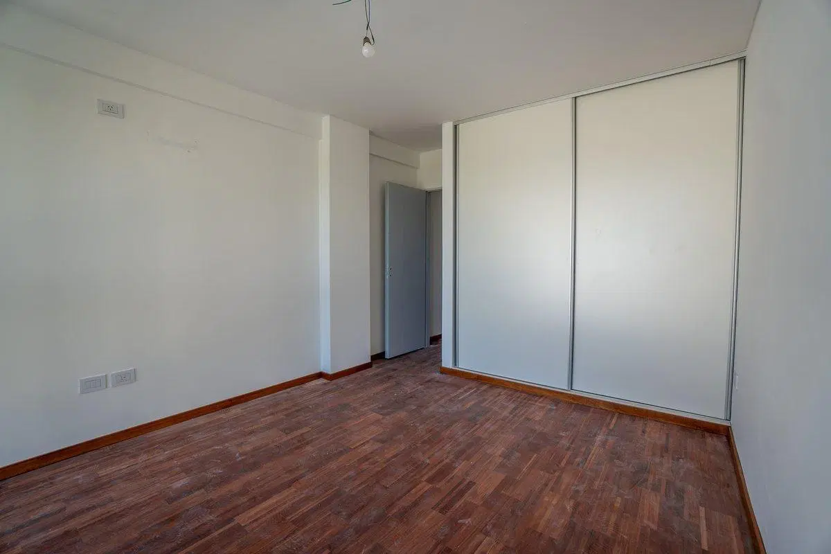 DEPARTAMENTO VENTA LA PLATA 1 DORMITORIO COCHERA 5