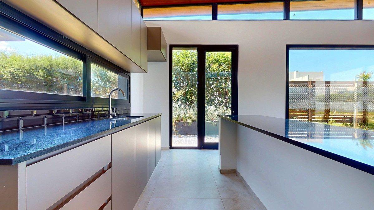 Foto de CASA EN VENTA EL QUIMILAR 3 DORMITORIOS PARQUE, imagen 3