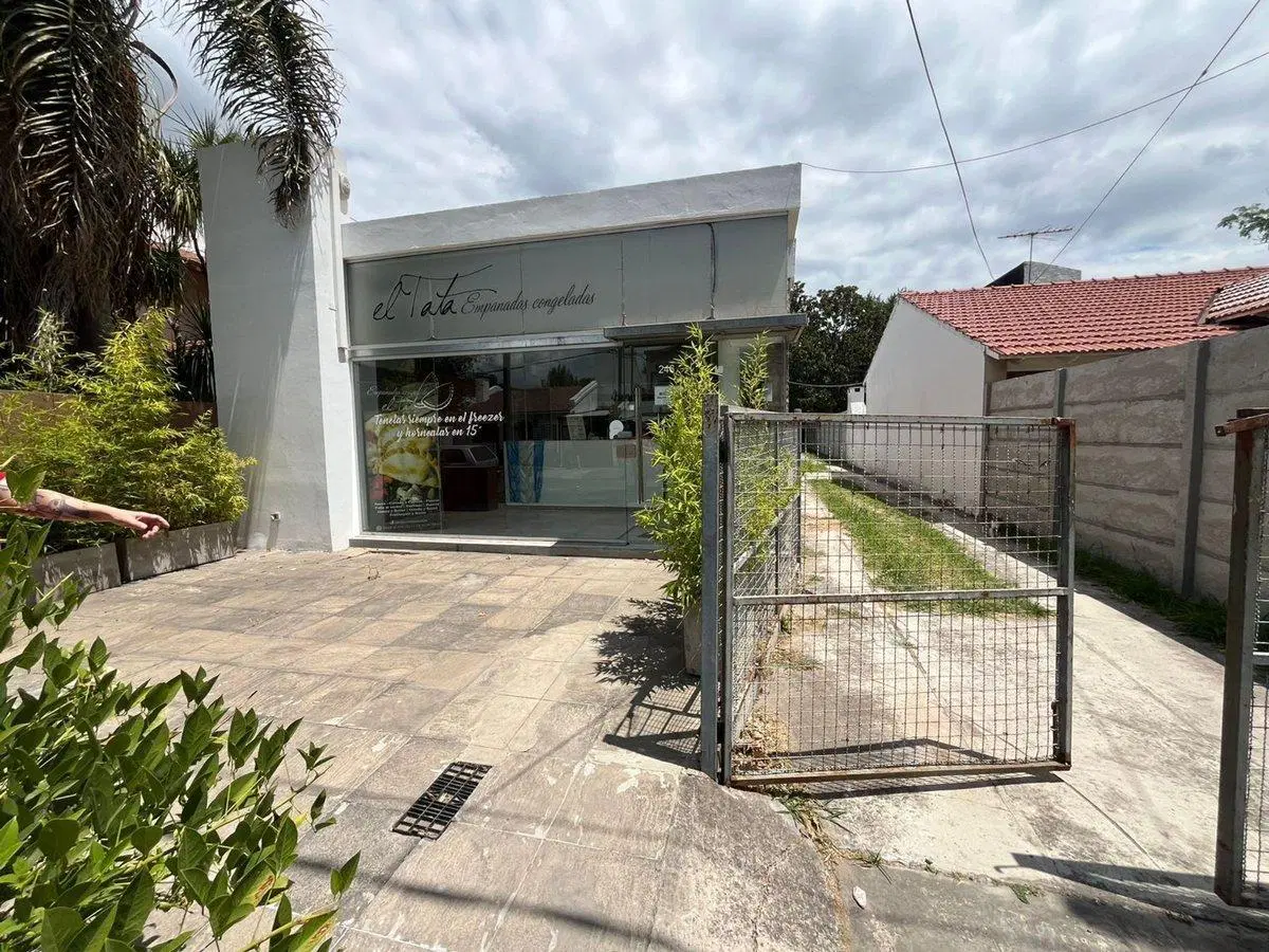 LOCAL EN VENTA CITY BELL 4
