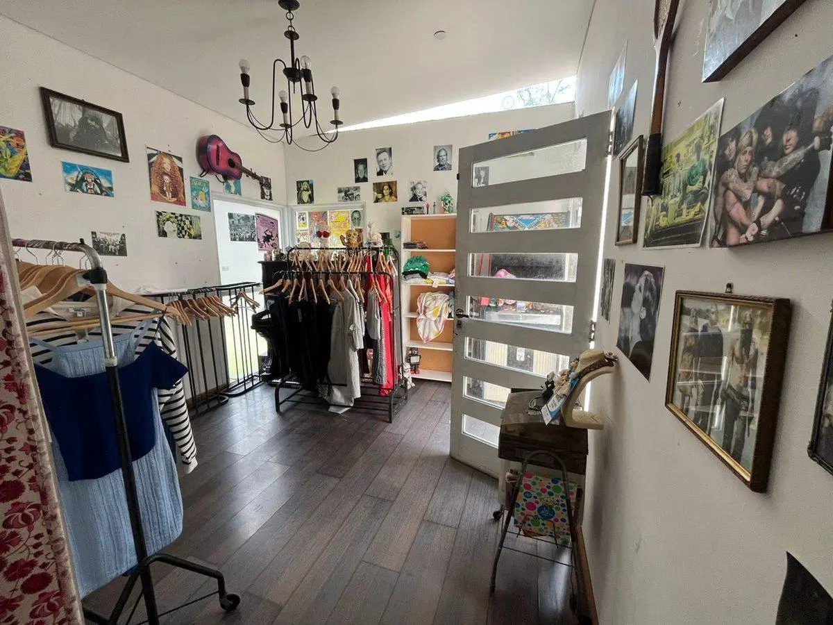 LOCAL EN VENTA CITY BELL 8