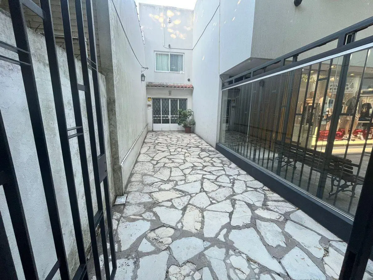 CASA EN VENTA CITY BELL 4