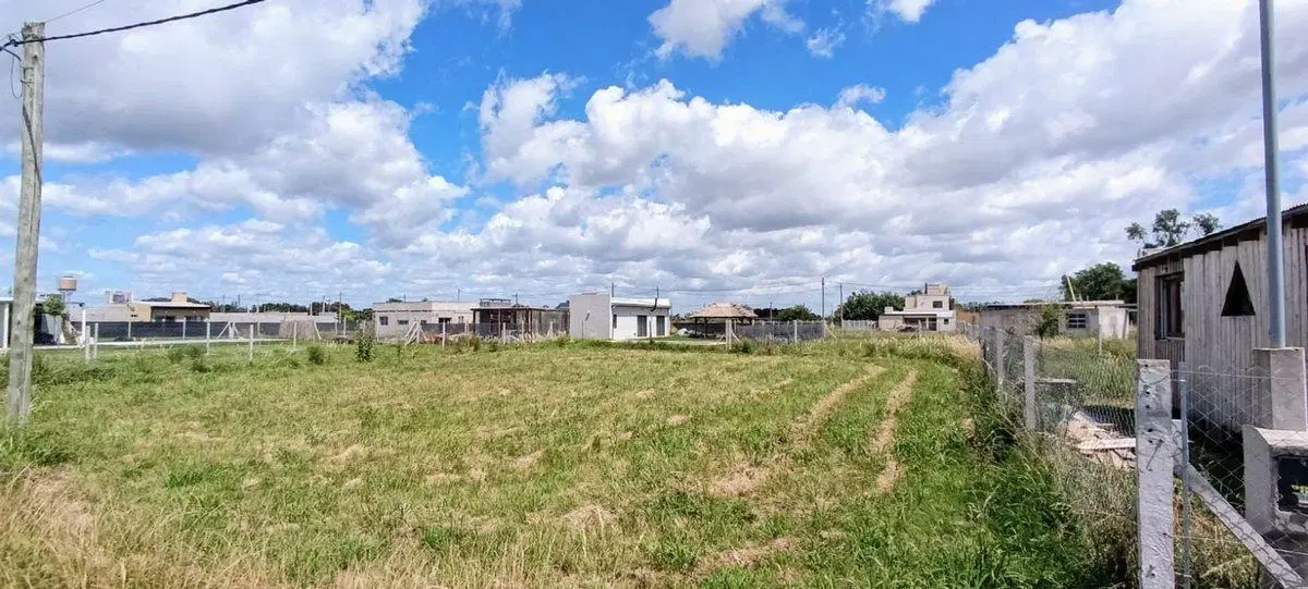 LOTE EN VENTA LA PLATA 2