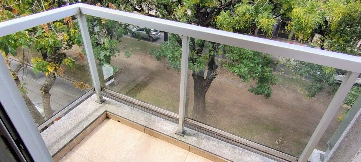 DEPARTAMENTO VENTA LA PLATA 1 DORMITORIO COCHERA 2